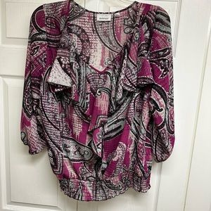 Avenue size 22/24 shirt.   Multi color pink/grey 3/4 sleeve